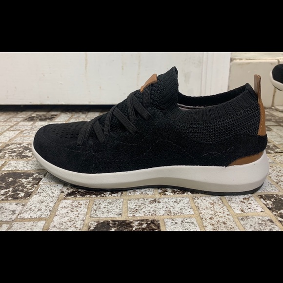 Earth Origins Shoes - Earth Origins Suede Desire Flow Sneakers